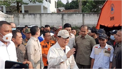 Prabowo Bakal Bangunkan Rumah Korban Rusak Parah, Pergeseran Tanah di Bojong Koneng
