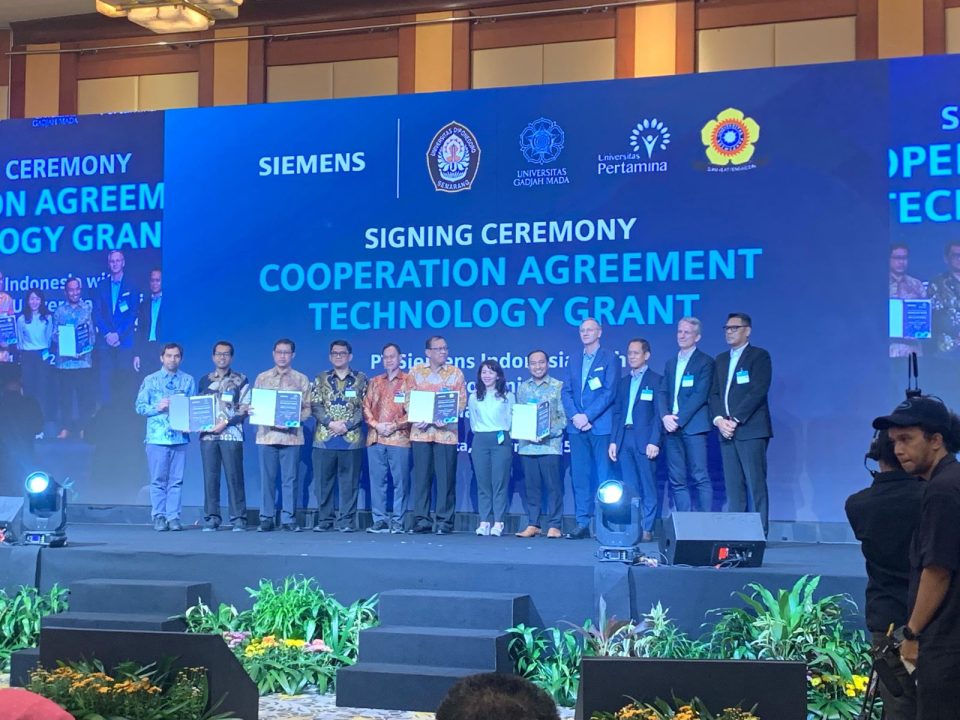 Siemens Tech Summit 2025, Hibah Perangkat Lunak PSS®️ SINCAL Platform