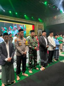Sudjatmiko Serahkan Mobil Ambulans Ke GP Ansor Depok di Ngaji Gus Iqdam