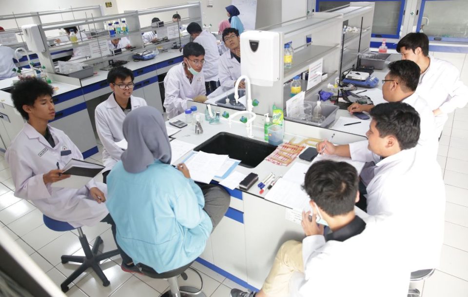 Kolaborasi Riset UPER Kembangkan AI untuk Akselerasi Penemuan Kandidat Obat Kanker dan Autoimun